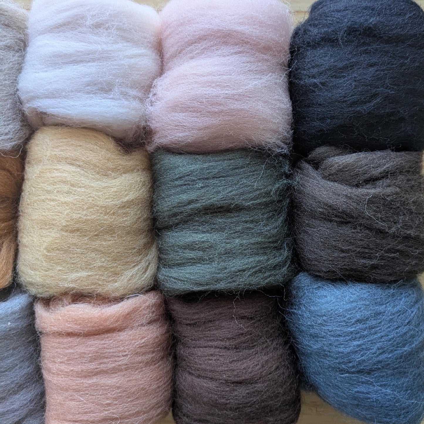 Merino Wool Roving Set – 12 Colors, Warm Tones