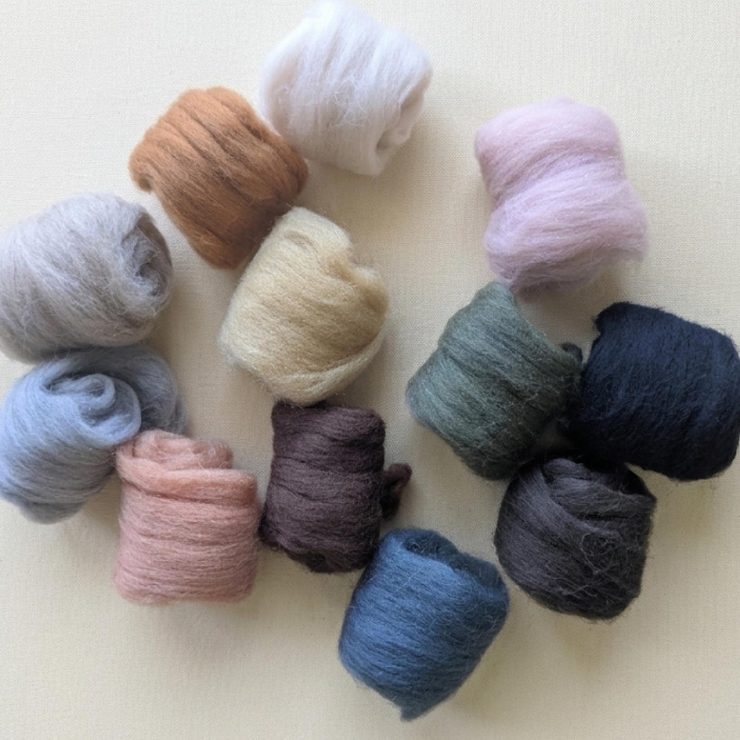 Merino Wool Roving Set – 12 Colors, Warm Tones