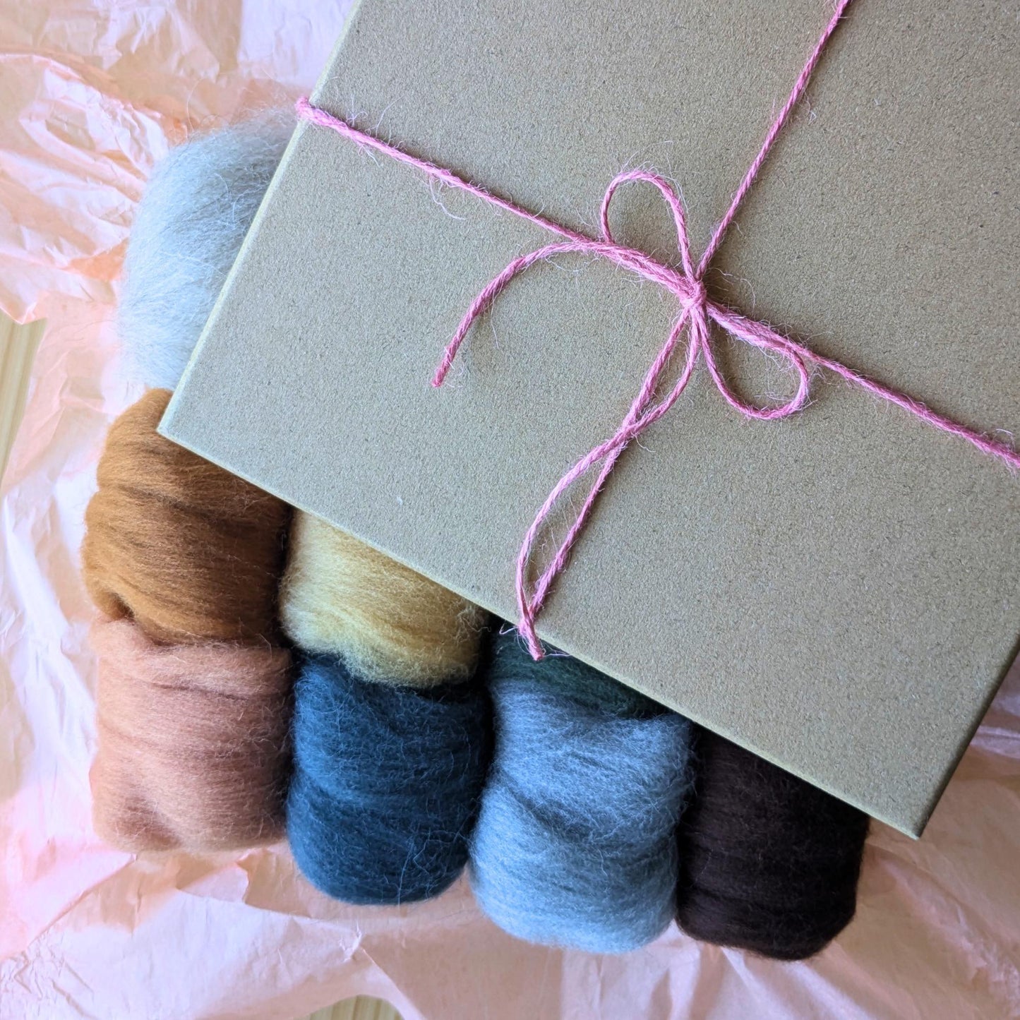 Merino Wool Roving Set – 12 Colors, Warm Tones